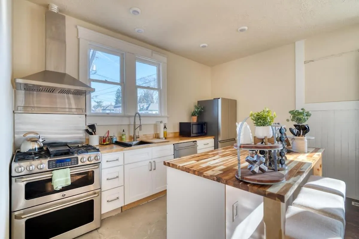 Holiday home Stay Portland - Laurelhurst Dream On Restaurant Row - 97 Walkscore