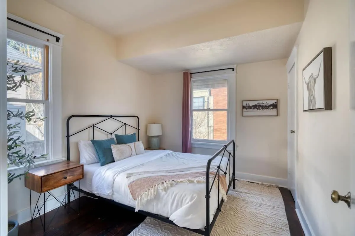 Stay Portland - Laurelhurst Dream On Restaurant Row - 97 Walkscore United States