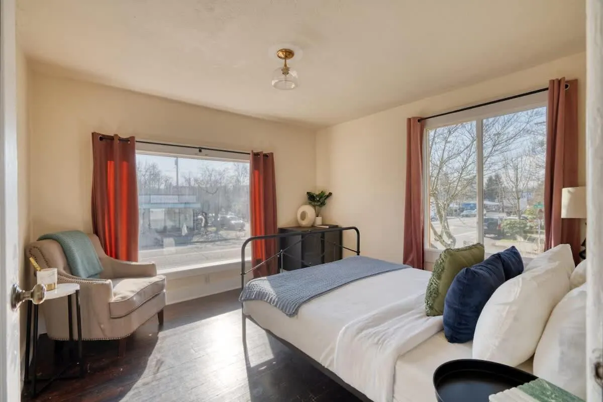 Stay Portland - Laurelhurst Dream On Restaurant Row - 97 Walkscore United States