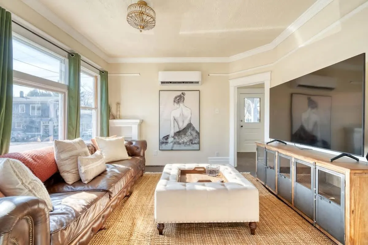 Stay Portland - Laurelhurst Dream On Restaurant Row - 97 Walkscore