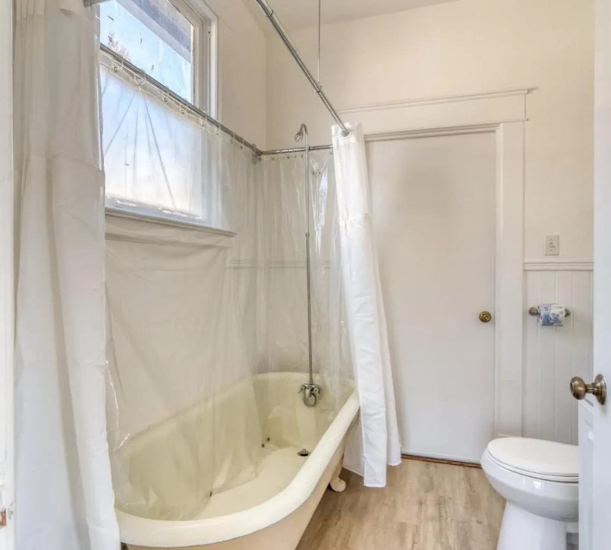 Stay Portland - Laurelhurst Dream On Restaurant Row - 97 Walkscore